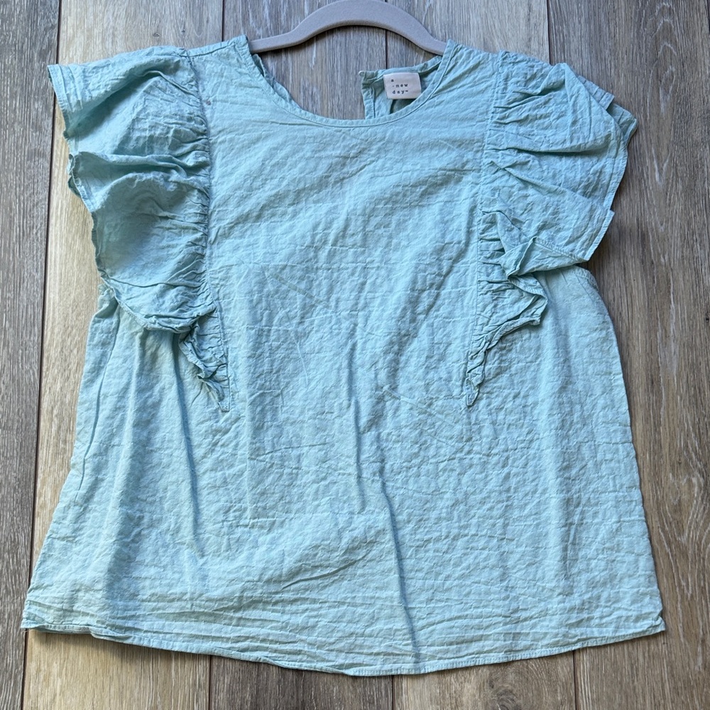 Summer sleeveless blouse